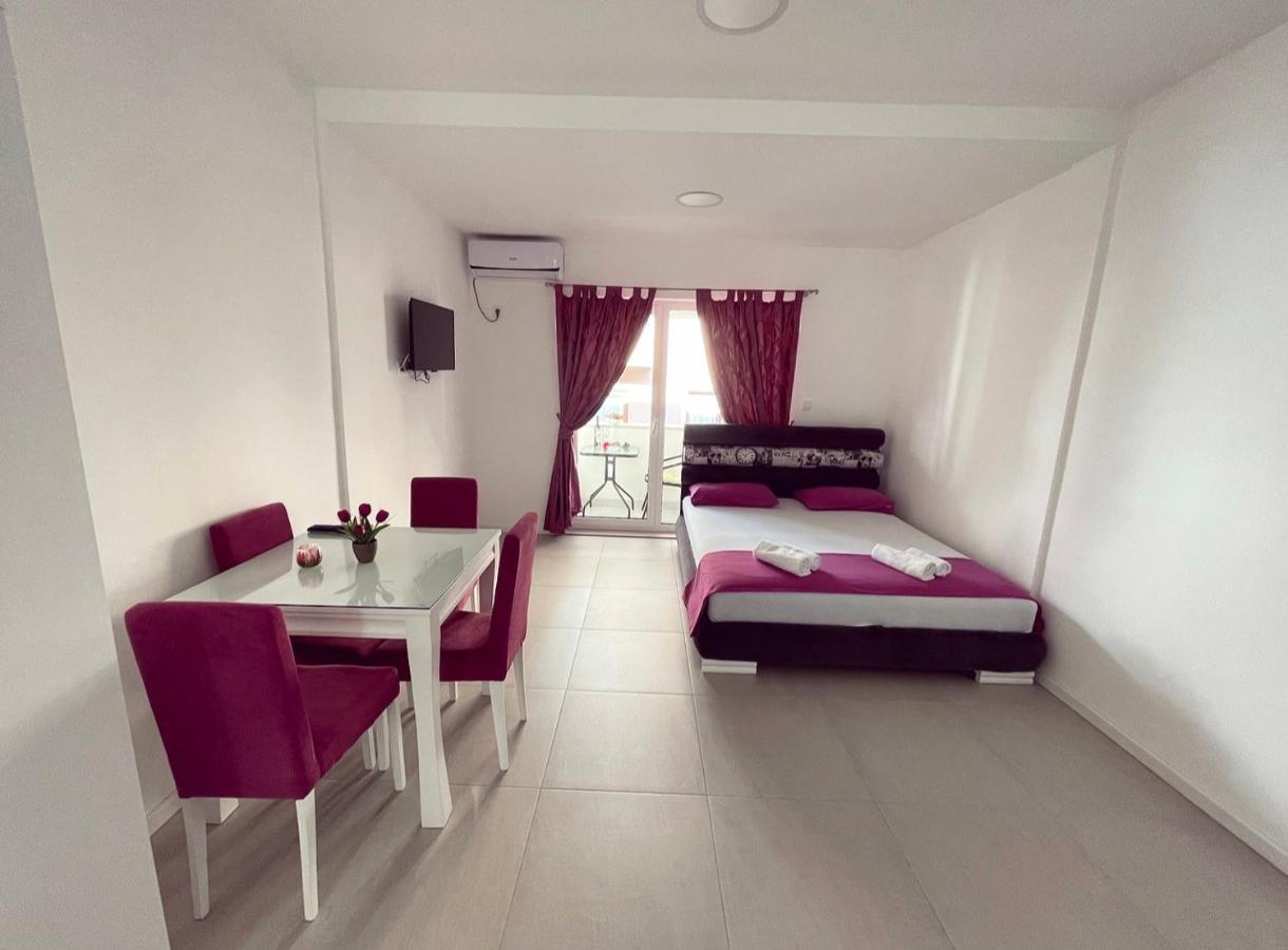 Apartmani Agi บุดวา ภายนอก รูปภาพ